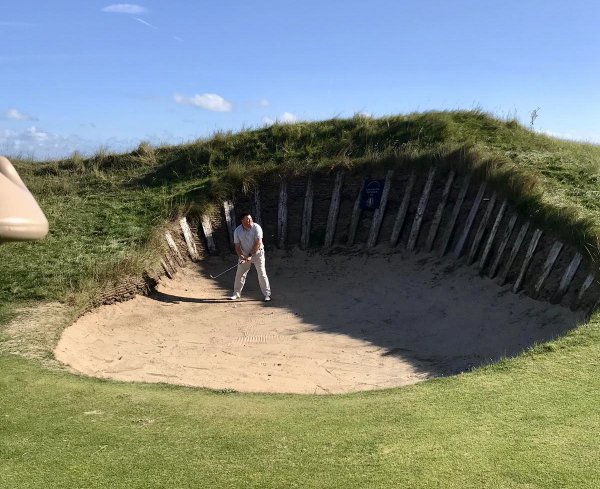 Prince's_2018_golfer_bunker