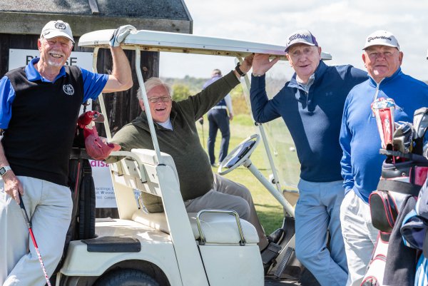 WK_Golf_2019_DunkerleysTeam_GolfBuggy